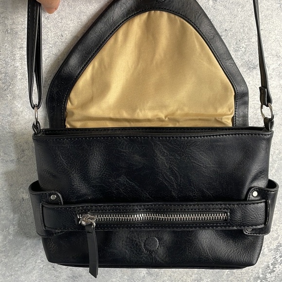 Nicole Miller New York Black Leather Designer Bag - Picture 7 of 14